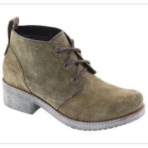 NAOT love ankle bootie green size 6
